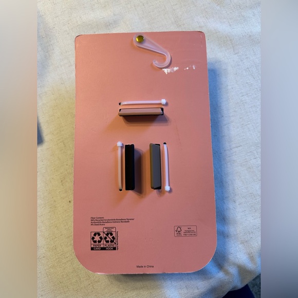 Hello Kitty Headband and Sunday State Claw Clip Bundle - Picture 5 of 5